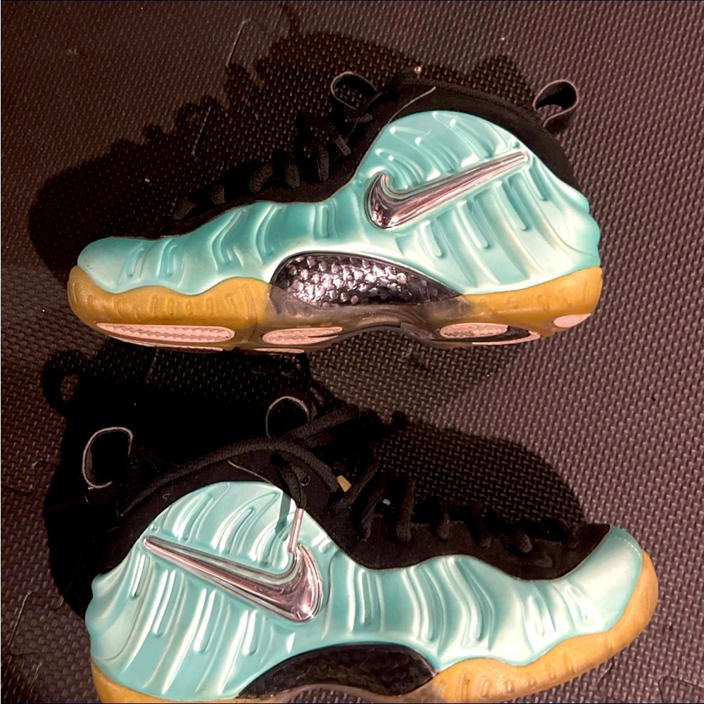 Size 8.5 Island Green Foamposites great condition only worn a couple times $90